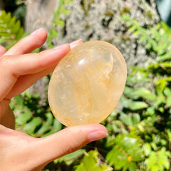 Hematoid Quartz Palm Stone